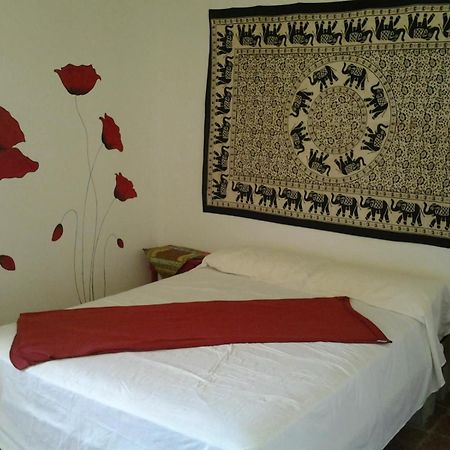Es Barranco Guest House Ferreries Bagian luar foto