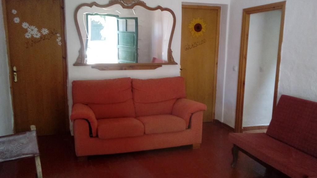 Es Barranco Guest House Ferreries Bagian luar foto